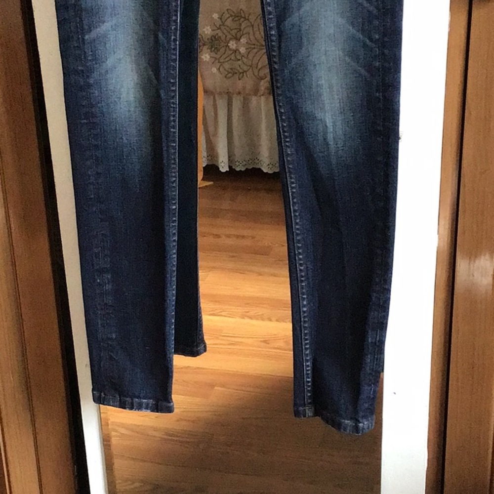 Jeans - Picture 2 of 11